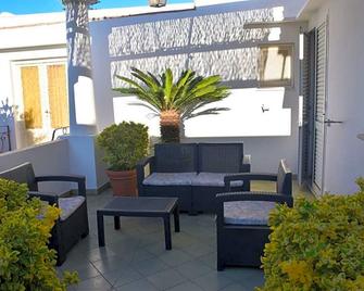 villa damecuta B&B - 阿納卡普里 - 陽台