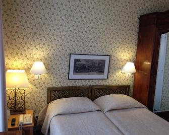 Agora Hotel - Paris - Bedroom