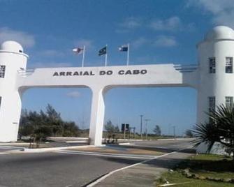 Kit Located in the center of Arraial do Cabo Aptos for 6 adults. - Arraial do Cabo - Edificio