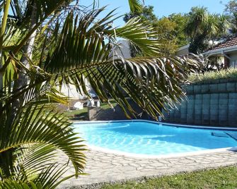 Thesolution Bnb - East London - Havuz