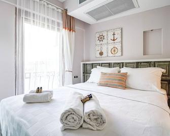 Nirvana Hotel - Bozcaada - Bedroom