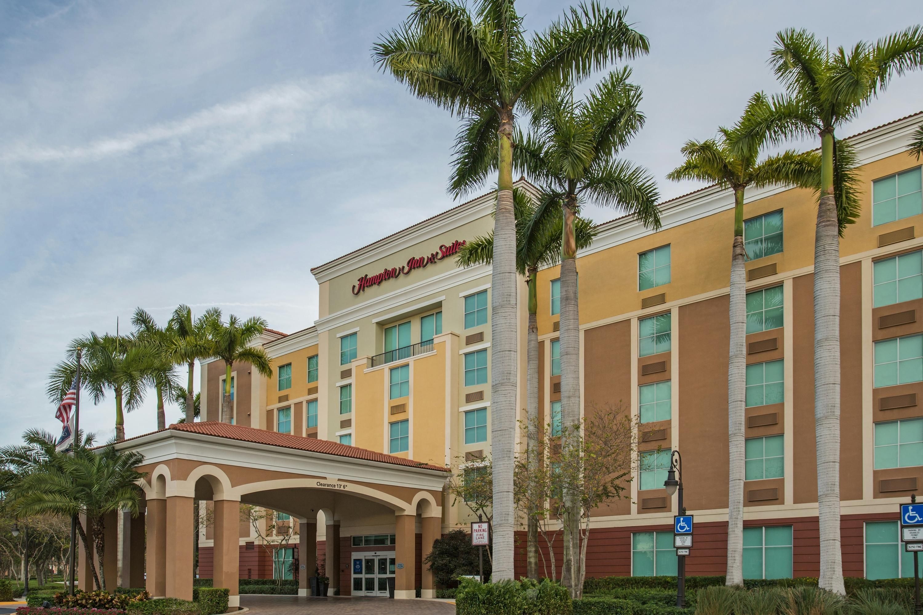 Hampton Inn & Suites Fort Lauderdale/Miramar - Miramar - Gebäude