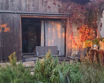 Au Velo Dans L'arbre - Saint-Émilion - Innenhof