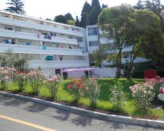 Sd Portoroz Hostel Korotan - Portorož - Gebäude