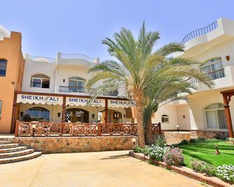 Sheikh Ali Dahab Resort - Dahab - Building