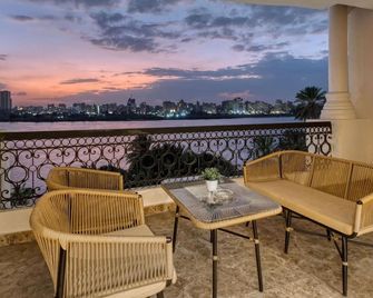 برايم سيليكت مصر القديمة نايل فيو - القاهرة - شرفة