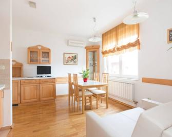 Galileo Apartment - Zagrzeb - Pokój dzienny