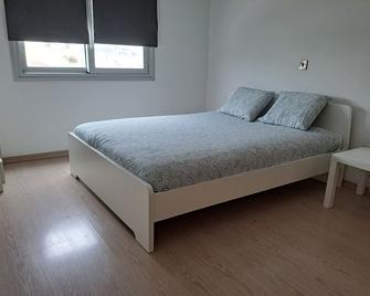 Modern Suite, XL balcony, parking - Nicosia - Camera da letto