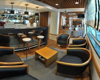 Hotel Varandas Do Atlântico By Ridan Hotels - פראיה דה ויטוריה - בר