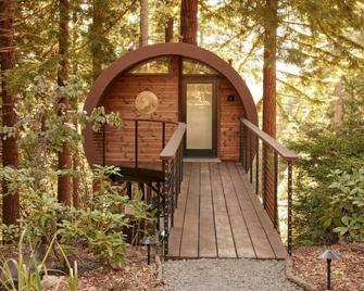 ~ The Spectacular Spyglass Treehouse ~ - Occidental - Edificio