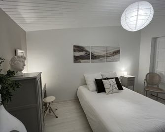 Gite Aux Portes D'angouleme - Champniers - Bedroom