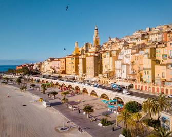 Hotel Chambord - מאהטו - בניין