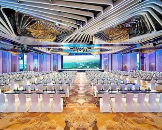 Regala Skycity Hotel - Hong Kong