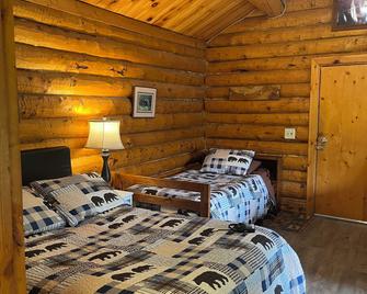 Carlo Creek Cabins - Denali Park - Bedroom