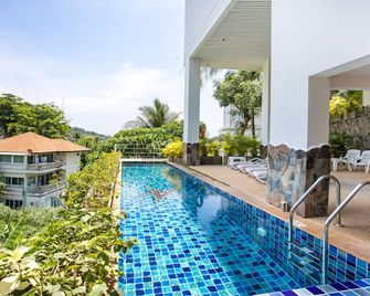 Scenic Kata SeaView Condo O17-1BR just 5 min Drive to Kata Beach - Karon - Piscină