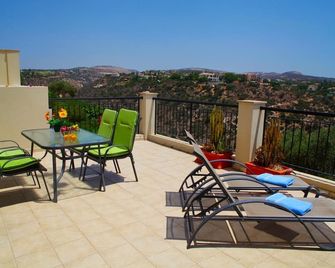Aphrodite Hills 1 Br Aptmt Best Value And Resort Location Sea + Ravine Views - Kouklia - Balcony