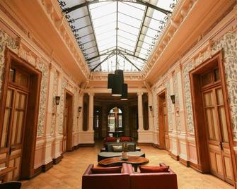 Happy House Hostel - Santiago - Lobby