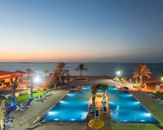 Barracuda Beach Resort - Umm Al Qaiwain - Basen