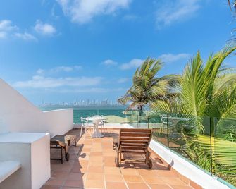Hotel Tropical Inn - Tierra Bomba - Balcón