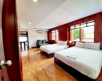 Vang Vieng Sky Mountain View Hotel - Vang Vieng - Спальня