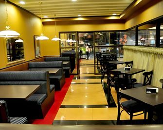 The Orchard Cebu Hotel & Suites powered by Cocotel - Mandaue City - Restaurant