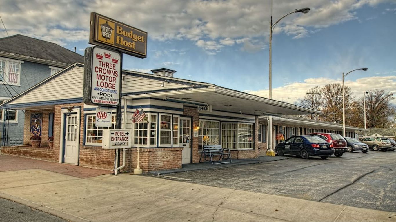 Budget Host Three Crowns Motor Lodge