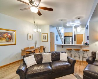 Cozy Vail Valley Townhome - Walk to Riverwalk! - Edwards - Olohuone