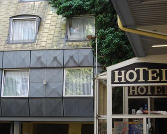 Yeti City Hotel Saarbrücken - Saarbrücken - Gebäude
