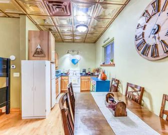 The Lovemore Inn - Delta