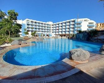 Holiday Apartment in Sunny Golf Del Sur, Tenerife. - San Miguel De Abona - Piscina