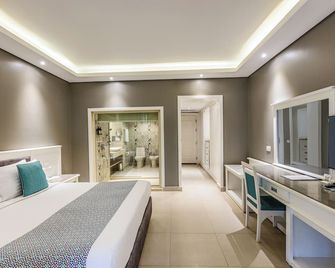 Sunrise Garden Beach Resort - הורגדה - חדר שינה