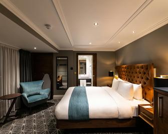 100 Queen's Gate Hotel London, Curio Collection by Hilton - London - Bedroom