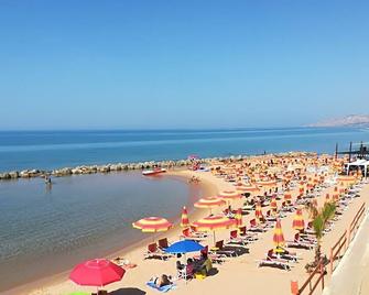 la Casa di Elvira - Licata - Playa