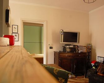 Turin-Chic Gran Madre Apartment - Turín - Habitación