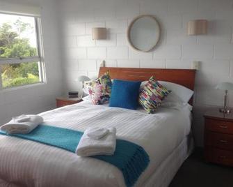 Panorama Heights Apartment - Paihia - Bedroom