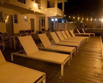 Bella Surf Inn - Isabela - Balcony