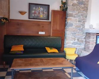 Maison de charme à Mouzillon - Jardin et terrasse accueillante - Vallet - Sala de estar