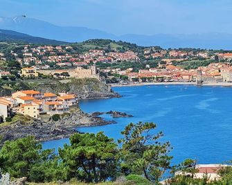 Port De Plaisance - Port-Vendres - Будівля