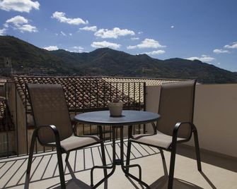 La Rosa Dei Venti - Cefalù - Balkon