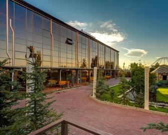 Karagat Hotel - Karakol - Gebäude