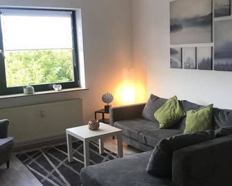 Ferienwohnungen Akh Home - Saint Wendel - Wohnzimmer