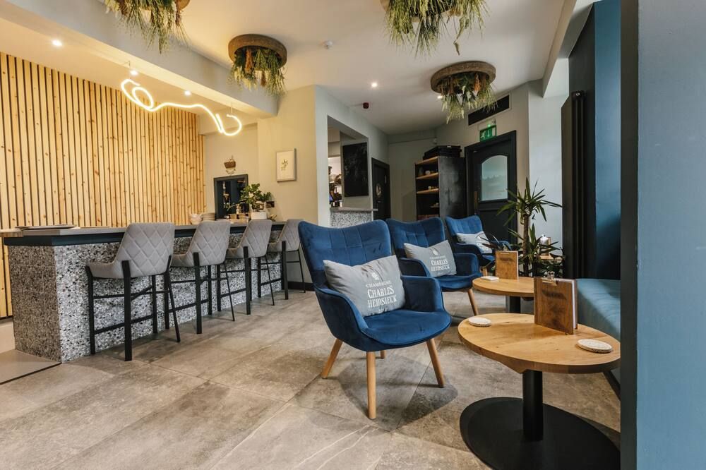 هار ويذ روومز