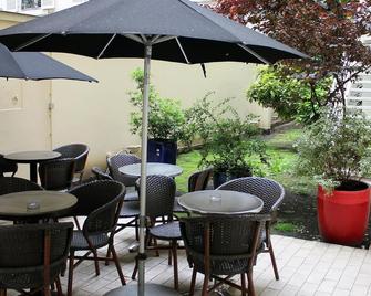 New Hotel Saint Lazare - Paris - Patio