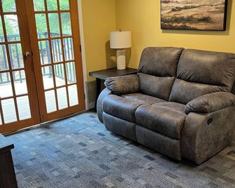 Sequim Getaway - Sequim - Sala de estar