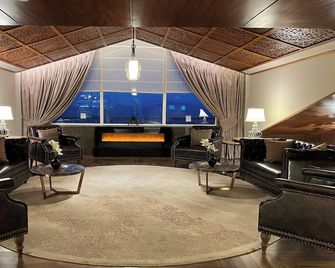 Radisson Kufri - Shimla - Lounge