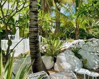 Cocoon Signature - Flic en Flac - Binnenhof