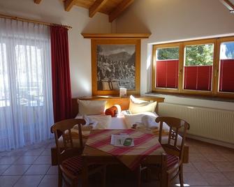 Hotel-Gasthof Der Wiesengrund - Bad Hindelang - Dining room
