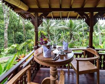 Villa Be Bali Hut Farm Stay - Payangan - Patio