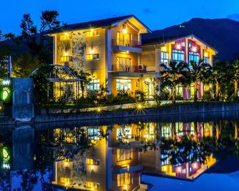 Barefoot Springs B&b - Dongshan Township - Edificio