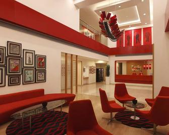 Red Fox by Lemon Tree Hotels, Delhi Airport - New Delhi - Lobby